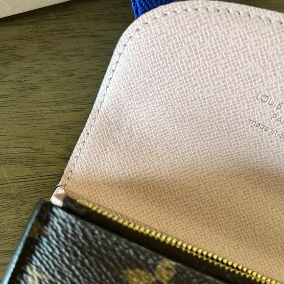 Louis Vuitton Rosalie Coin Purse - Picture 10 of 12